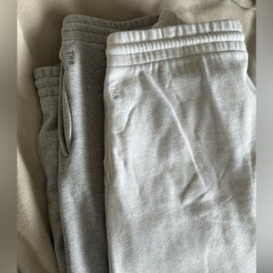 Aritzia TNA Perfect Sweatpants Cozy Fleece